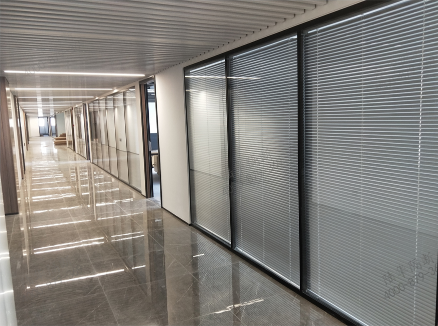 83型鋼鋁玻璃隔斷